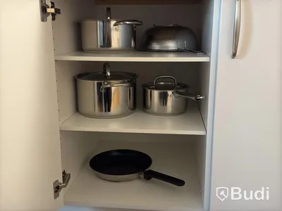 Inventarier till fullt möblerad tvårummare - se alla bilder för komplett innehåll