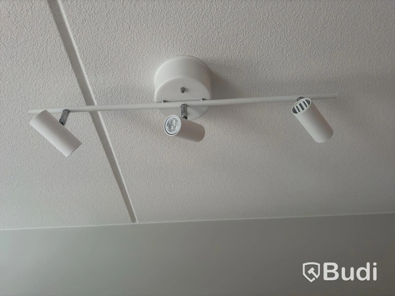 Inventarier till fullt möblerad tvårummare - se alla bilder för komplett innehåll