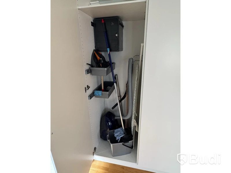 Inventarier till fullt möblerad tvårummare - se alla bilder för komplett innehåll