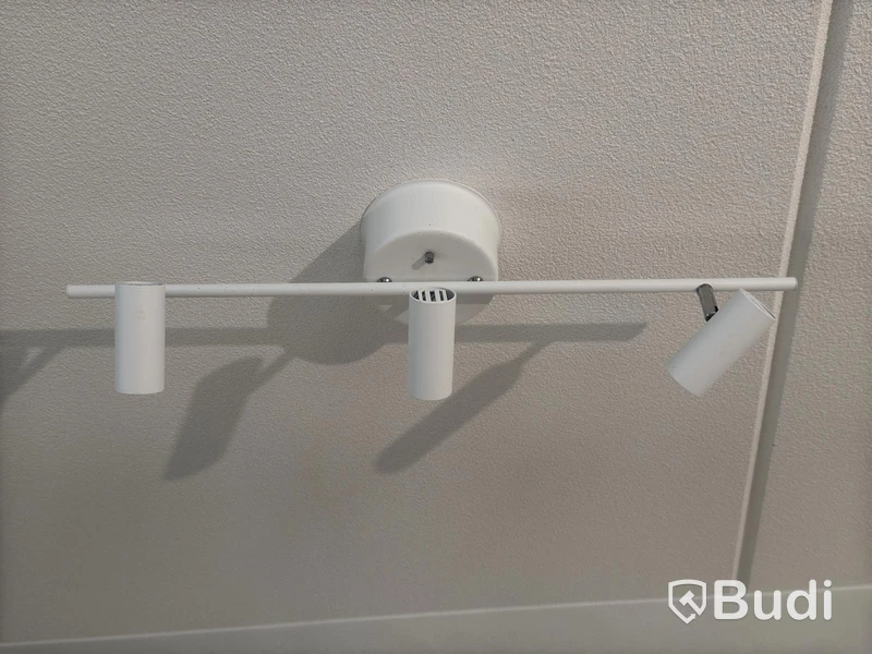 Inventarier till fullt möblerad tvårummare - se alla bilder för komplett innehåll