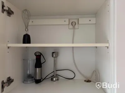 Inventarier till fullt möblerad enrummare - se alla bilder för komplett innehåll