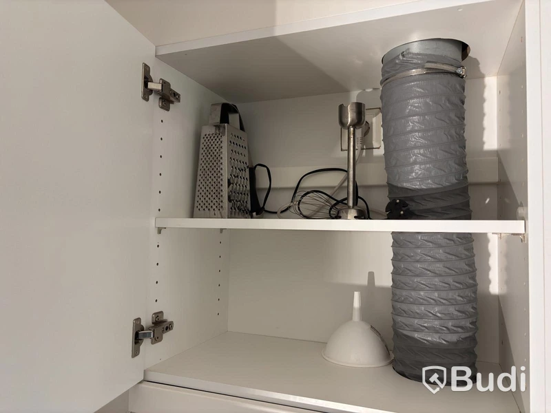 Inventarier till fullt möblerad tvårummare - se alla bilder för komplett innehåll