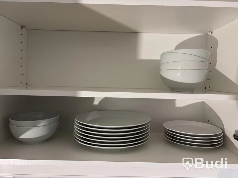 Inventarier till fullt möblerad tvårummare - se alla bilder för komplett innehåll