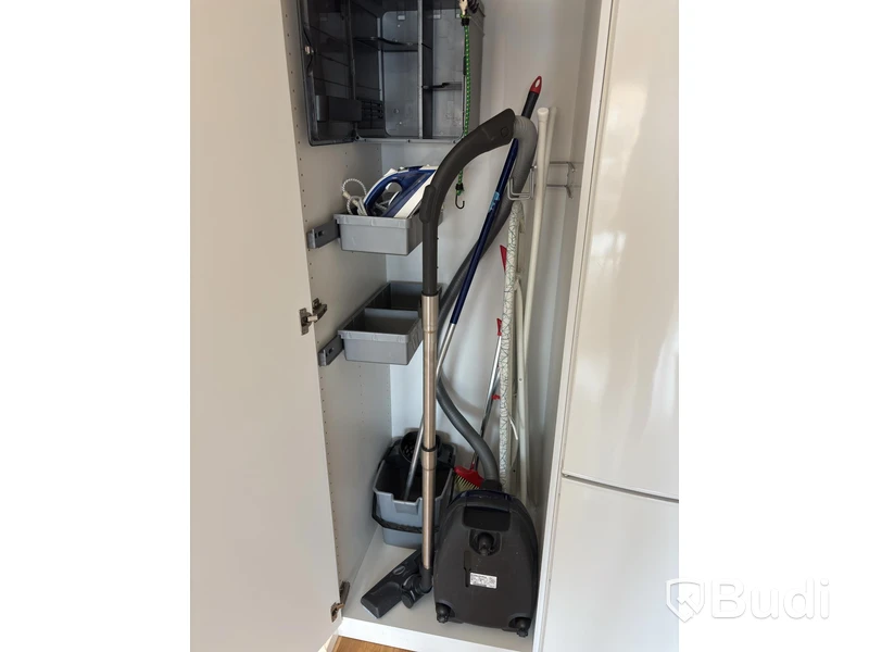 Inventarier till fullt möblerad tvårummare - se alla bilder för komplett innehåll