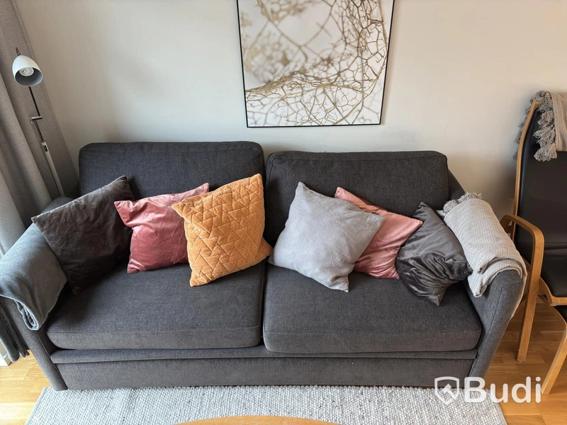Inventarier till fullt möblerad tvårummare - se alla bilder för komplett innehåll