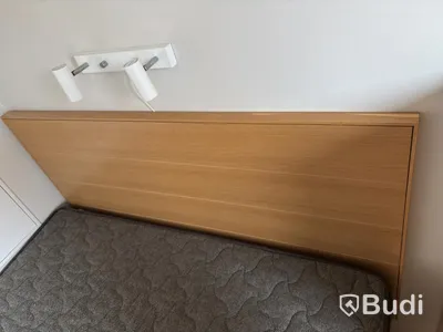 Inventarier till fullt möblerad enrummare - se alla bilder för komplett innehåll