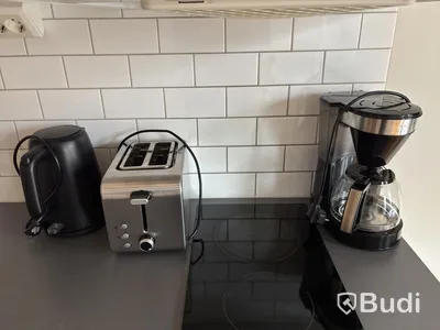 Inventarier till fullt möblerad tvårummare - se alla bilder för komplett innehåll