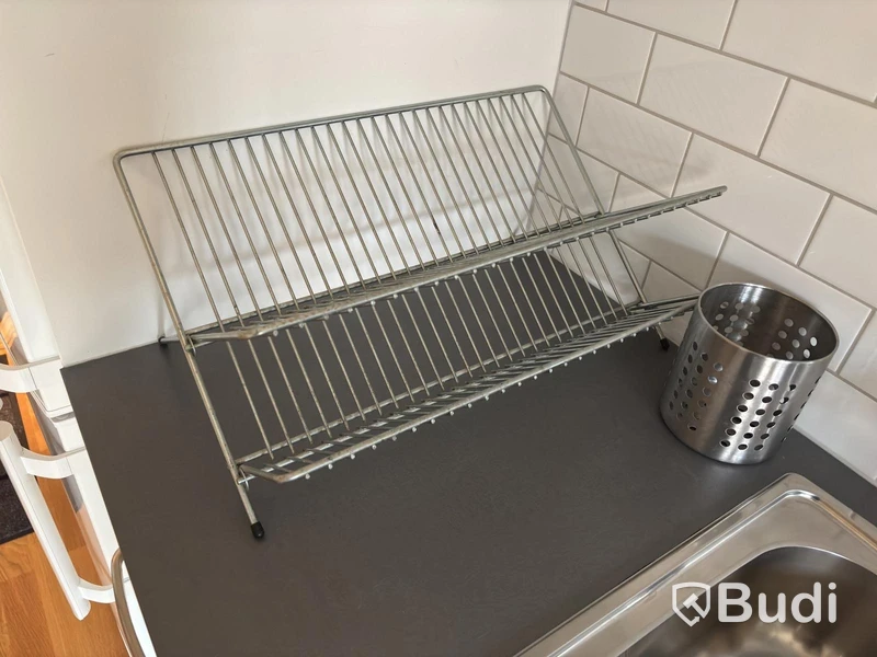 Inventarier till fullt möblerad tvårummare - se alla bilder för komplett innehåll
