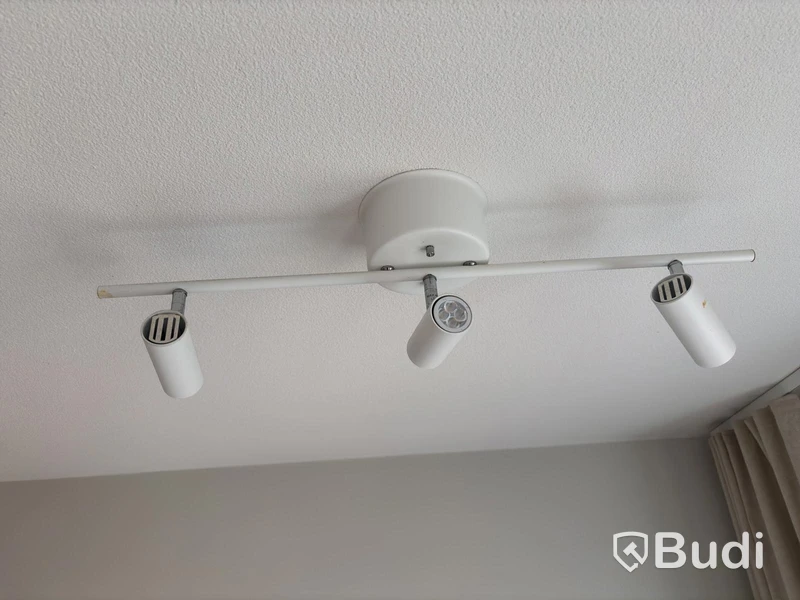 Inventarier till fullt möblerad tvårummare - se alla bilder för komplett innehåll