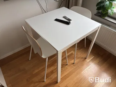 Inventarier till fullt möblerad tvårummare - se alla bilder för komplett innehåll