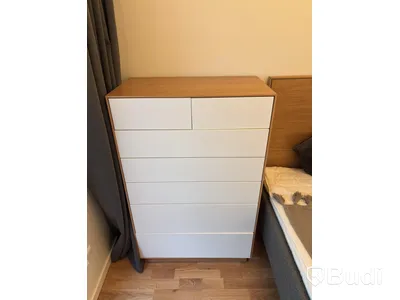 Inventarier till fullt möblerad enrummare - se alla bilder för komplett innehåll