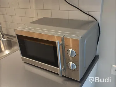 Inventarier till fullt möblerad enrummare - se alla bilder för komplett innehåll