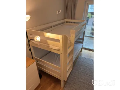 Inventarier till fullt möblerad enrummare - se alla bilder för komplett innehåll