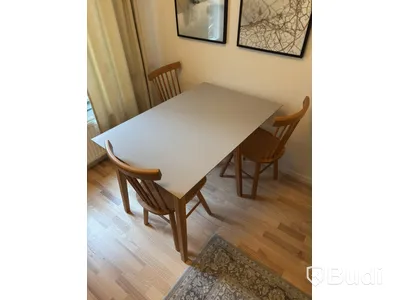 Inventarier till fullt möblerad enrummare - se alla bilder för komplett innehåll