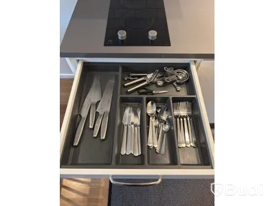 Inventarier till fullt möblerad tvårummare - se alla bilder för komplett innehåll