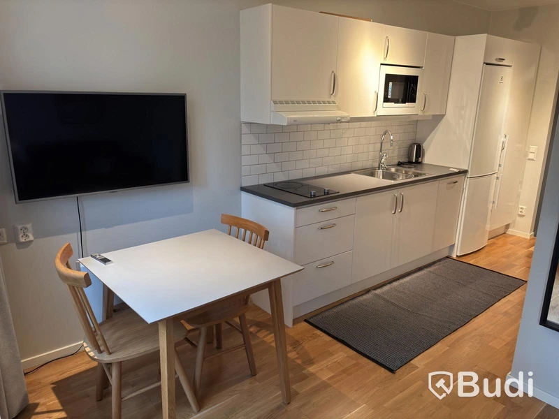Inventarier till fullt möblerad tvårummare - se alla bilder för komplett innehåll