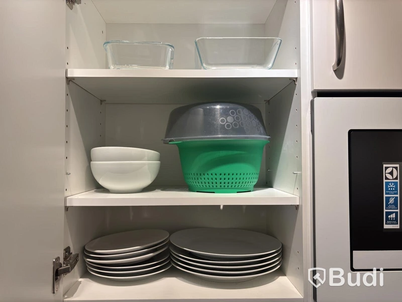 Inventarier till fullt möblerad tvårummare - se alla bilder för komplett innehåll