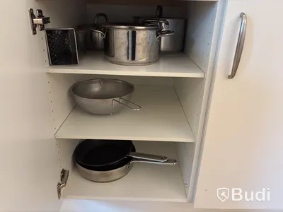 Inventarier till fullt möblerad tvårummare - se alla bilder för komplett innehåll