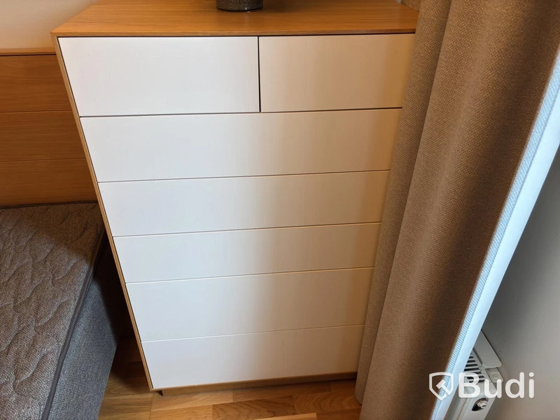 Inventarier till fullt möblerad tvårummare - se alla bilder för komplett innehåll