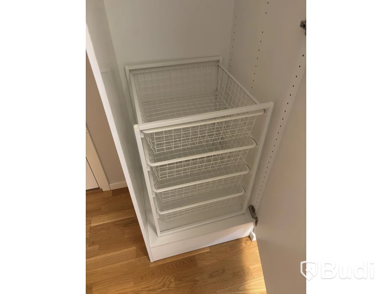 Inventarier till fullt möblerad tvårummare - se alla bilder för komplett innehåll