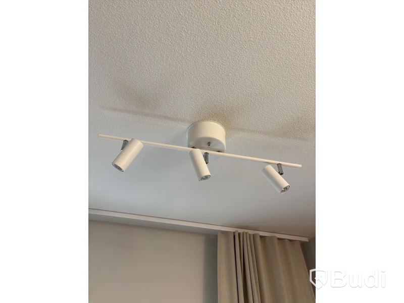Inventarier till fullt möblerad tvårummare - se alla bilder för komplett innehåll