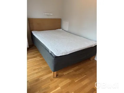 Inventarier till fullt möblerad enrummare - se alla bilder för komplett innehåll