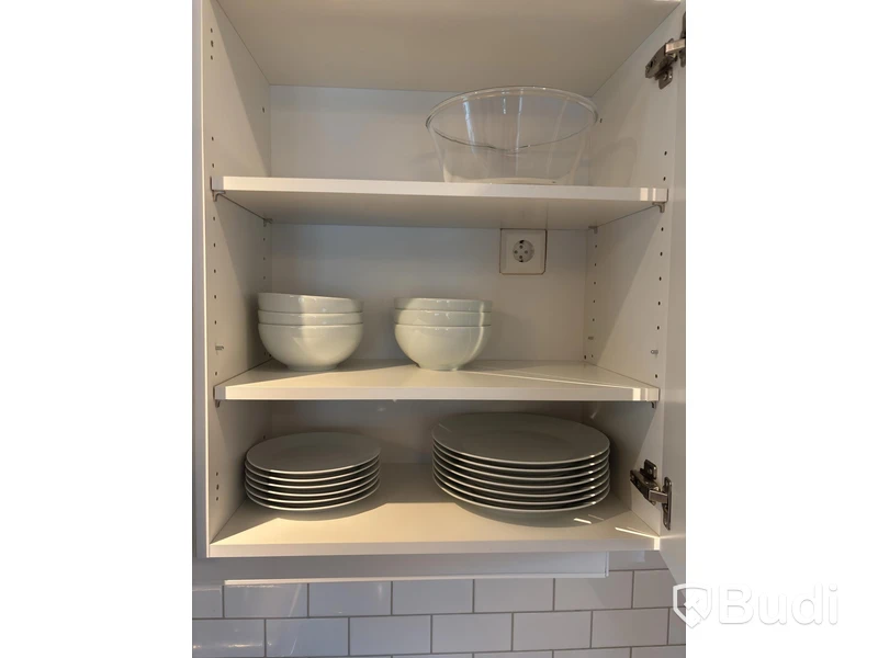 Inventarier till fullt möblerad tvårummare - se alla bilder för komplett innehåll