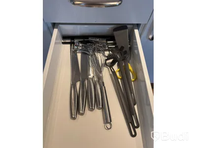 Inventarier till fullt möblerad tvårummare - se alla bilder för komplett innehåll