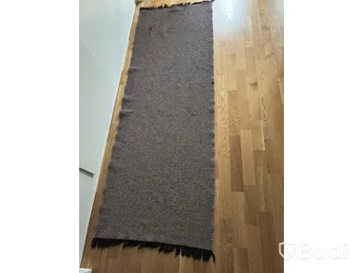 Inventarier till fullt möblerad enrummare - se alla bilder för komplett innehåll
