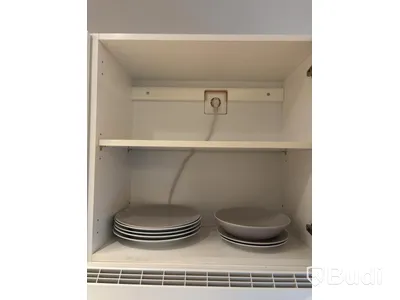 Inventarier till fullt möblerad enrummare - se alla bilder för komplett innehåll