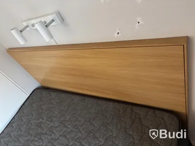 Inventarier till fullt möblerad enrummare - se alla bilder för komplett innehåll