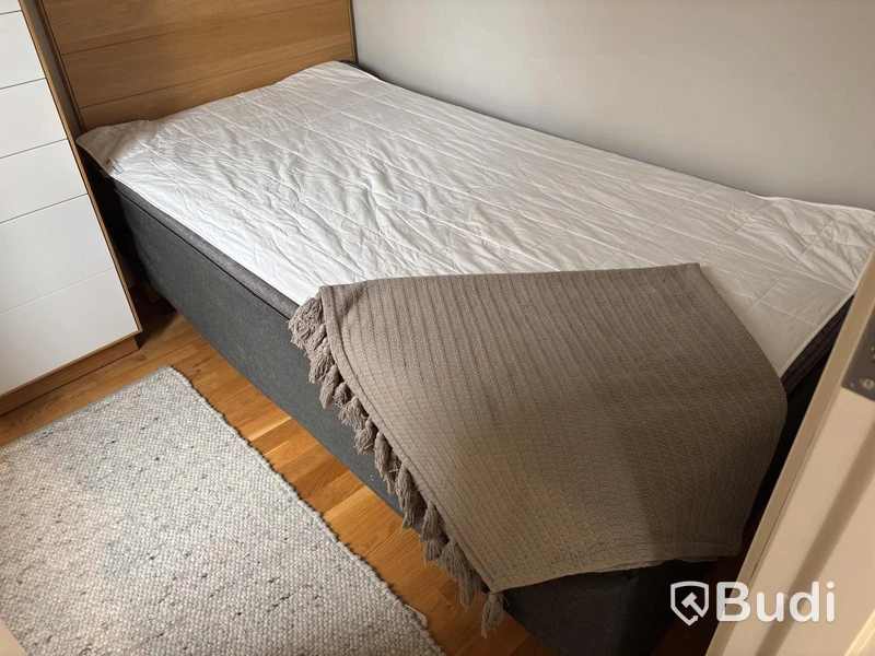 Inventarier till fullt möblerad tvårummare - se alla bilder för komplett innehåll