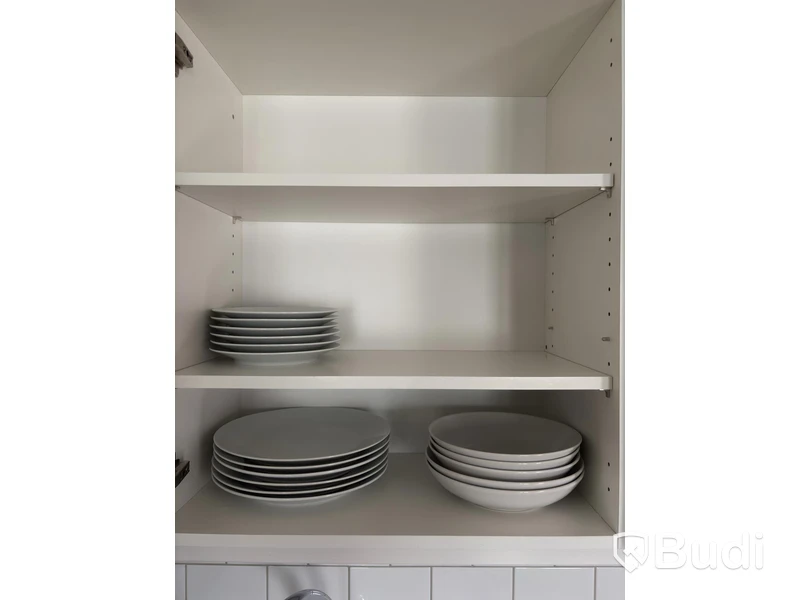 Inventarier till fullt möblerad tvårummare - se alla bilder för komplett innehåll