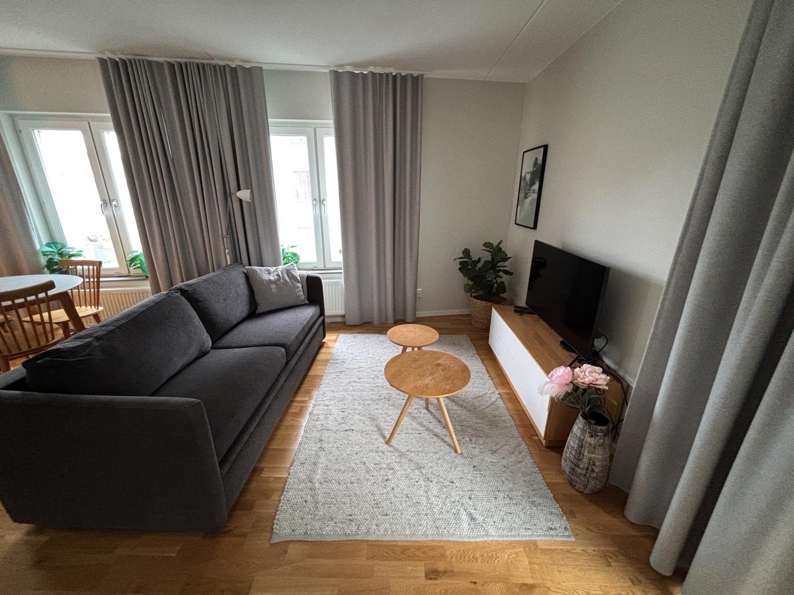 Inventarier till fullt möblerad tvårummare - se alla bilder för komplett innehåll