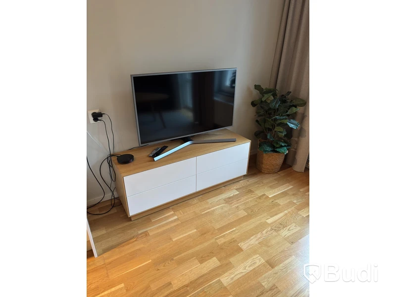 Inventarier till fullt möblerad tvårummare - se alla bilder för komplett innehåll