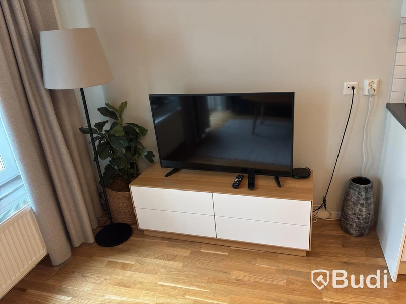 Inventarier till fullt möblerad tvårummare - se alla bilder för komplett innehåll
