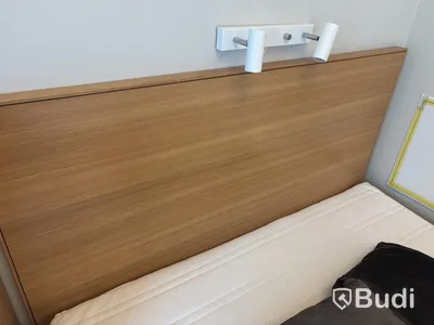 Inventarier till fullt möblerad enrummare - se alla bilder för komplett innehåll