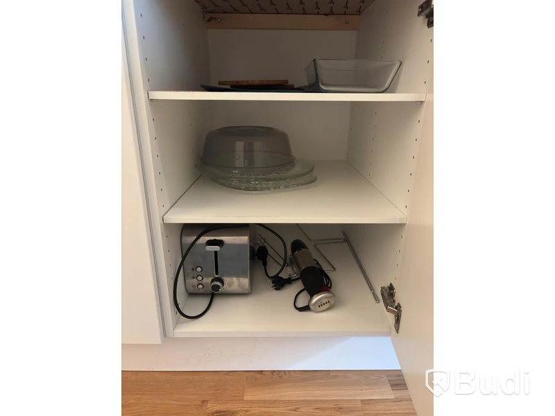 Inventarier till fullt möblerad tvårummare - se alla bilder för komplett innehåll