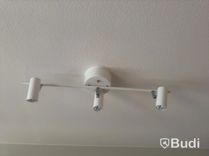 Inventarier till fullt möblerad tvårummare - se alla bilder för komplett innehåll