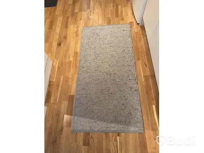 Inventarier till fullt möblerad enrummare - se alla bilder för komplett innehåll