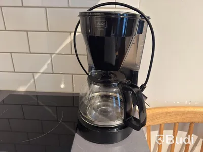 Inventarier till fullt möblerad enrummare - se alla bilder för komplett innehåll