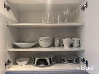 Inventarier till fullt möblerad tvårummare - se alla bilder för komplett innehåll
