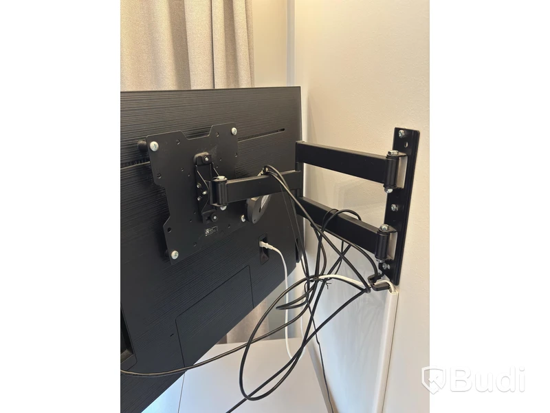 Inventarier till fullt möblerad enrummare - se alla bilder för komplett innehåll