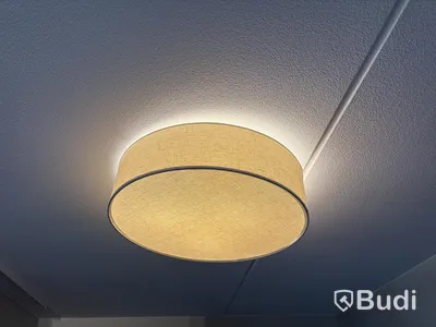Inventarier till fullt möblerad enrummare - se alla bilder för komplett innehåll