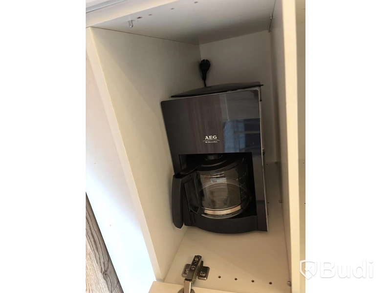 Inventarier till fullt möblerad tvårummare - se alla bilder för komplett innehåll