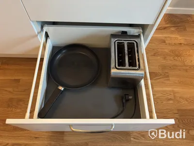 Inventarier till fullt möblerad tvårummare - se alla bilder för komplett innehåll