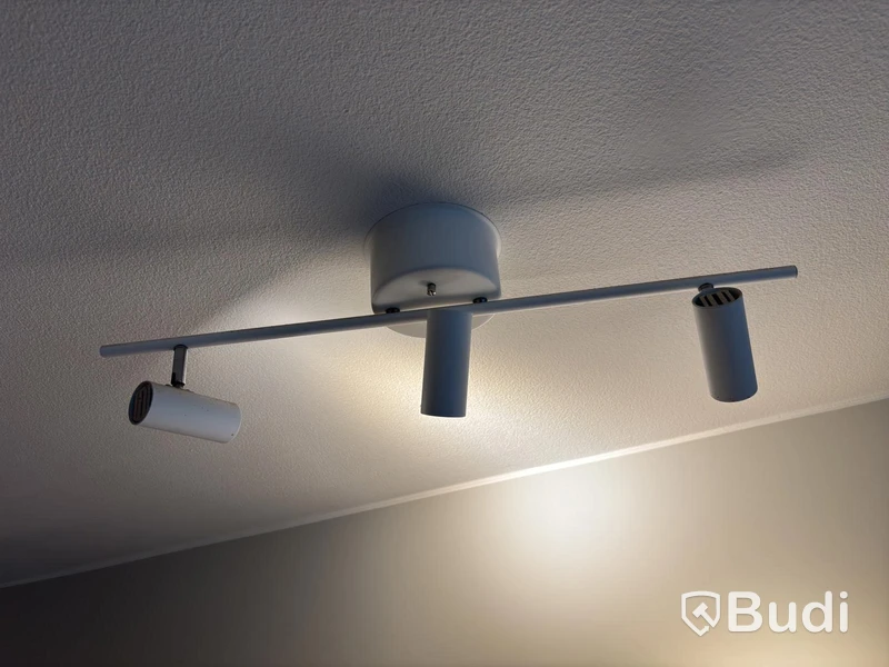 Inventarier till fullt möblerad tvårummare - se alla bilder för komplett innehåll