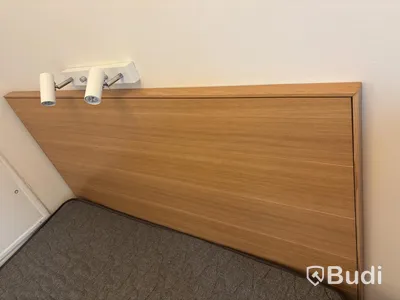 Inventarier till fullt möblerad enrummare - se alla bilder för komplett innehåll