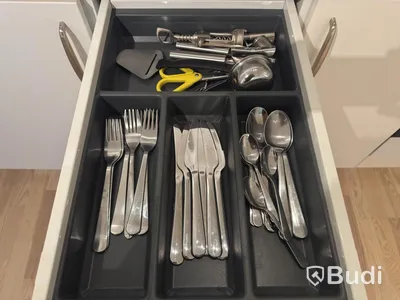 Inventarier till fullt möblerad tvårummare - se alla bilder för komplett innehåll