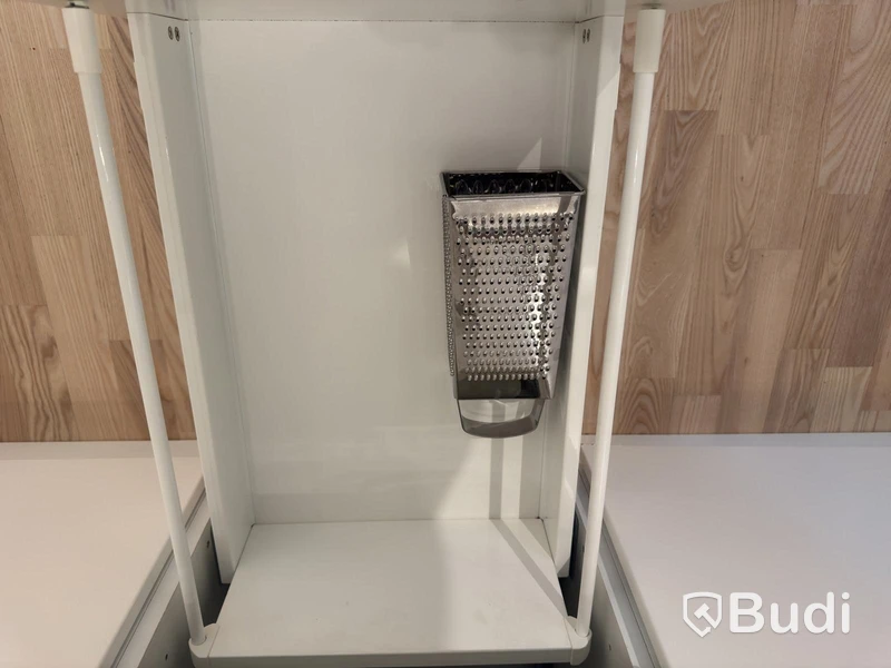 Inventarier till fullt möblerad tvårummare - se alla bilder för komplett innehåll